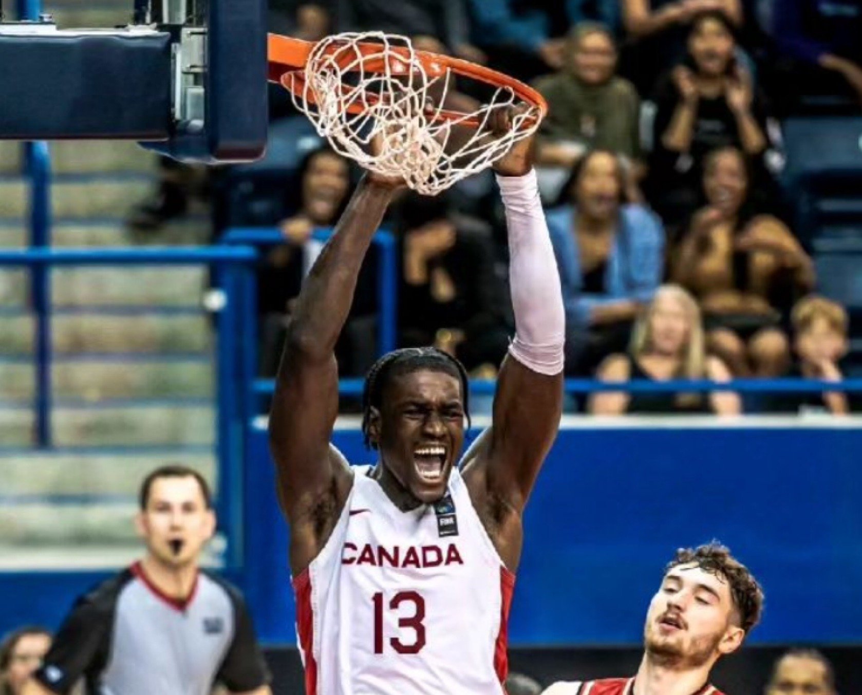 Canada’s Enoch Boakye rises to the rim at GLOBL JAM